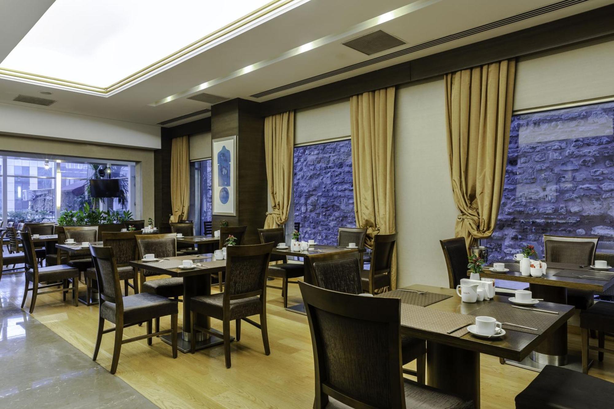 Levni Hotel&SPA - Special Category Istanbul Exterior foto Restaurant